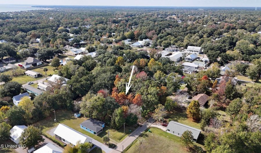 232 Citizen St, Bay St. Louis, MS 39520 - 2 Beds, 2 Bath