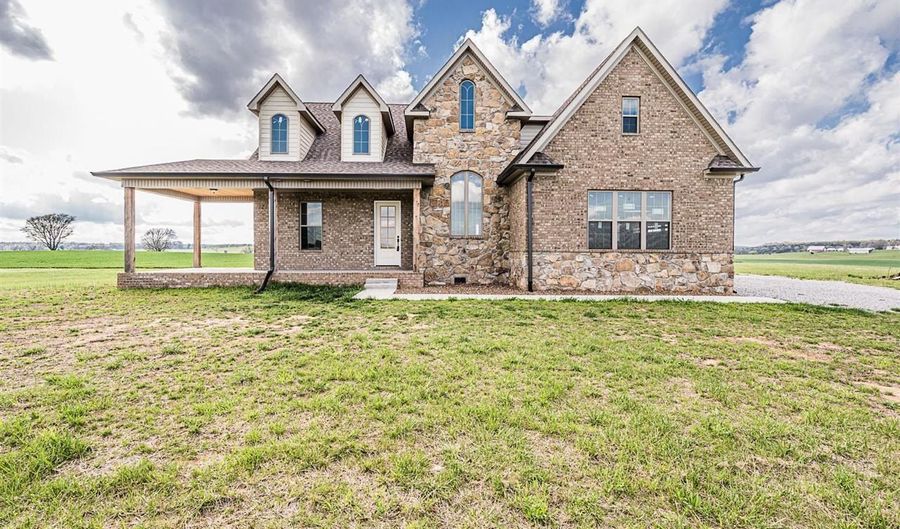 1683 Taylor Barrow Rd, Auburn, KY 42206 - 4 Beds, 3 Bath