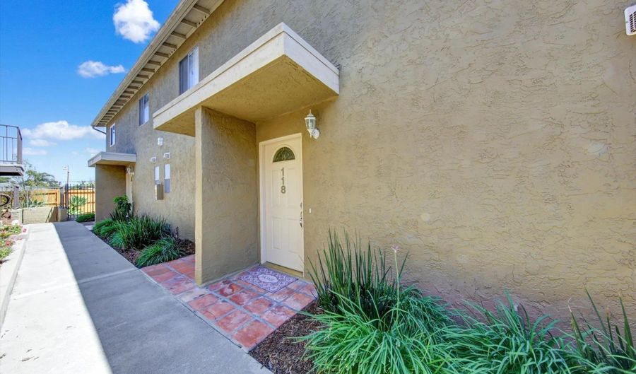 4777 Seminole Dr 118, San Diego, CA 92115 - 2 Beds, 2 Bath