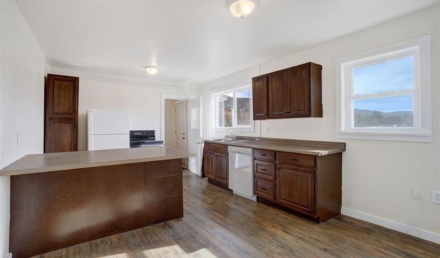 50 Singleton Rd, Alma, CO 80420 - 2 Beds, 1 Bath