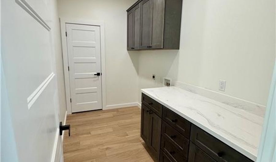 500 Buffalo Pass, Barling, AR 72923 - 3 Beds, 2 Bath