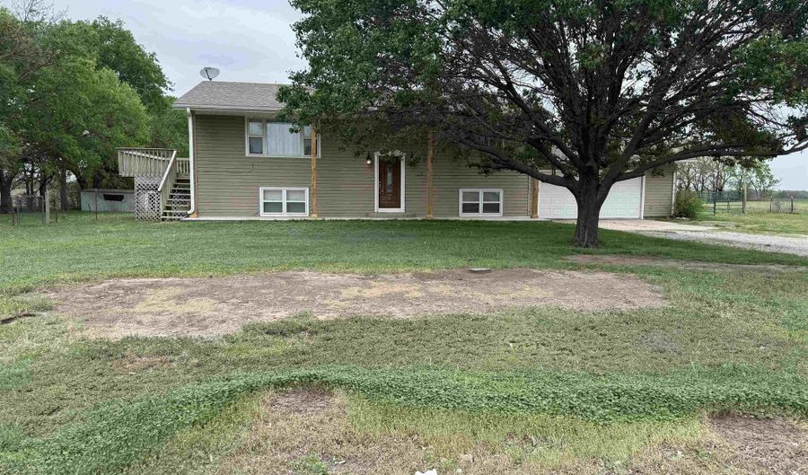 3922 312th Rd, Arkansas City, KS 67005 - 4 Beds, 2 Bath