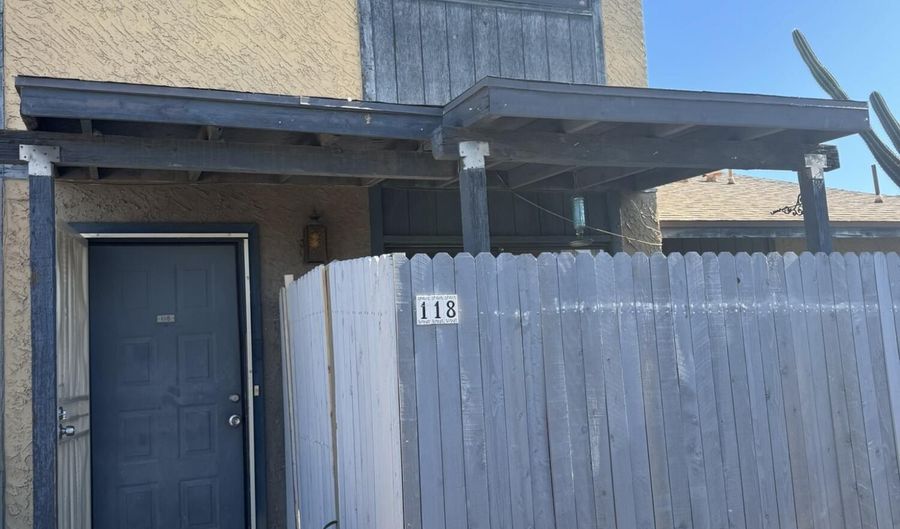 286 W PALOMINO Dr 118, Chandler, AZ 85225 - 2 Beds, 2 Bath