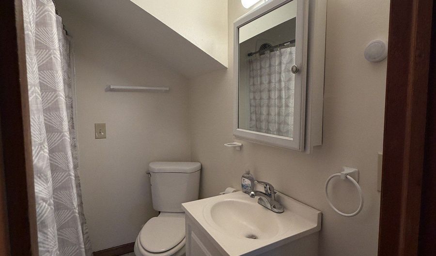 30 Aceto St, Branford, CT 06405 - 4 Beds, 2 Bath