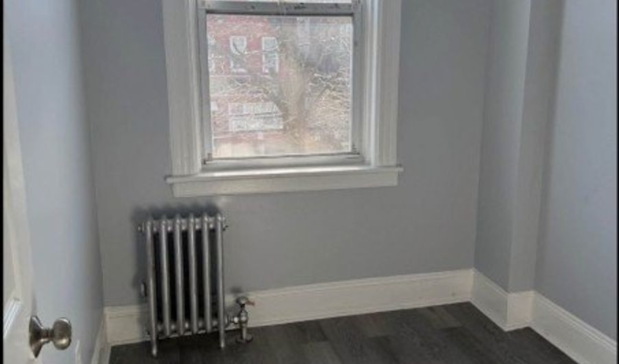 43 W 26Th St 2, Bayonne, NJ 07002 - 4 Beds, 1 Bath