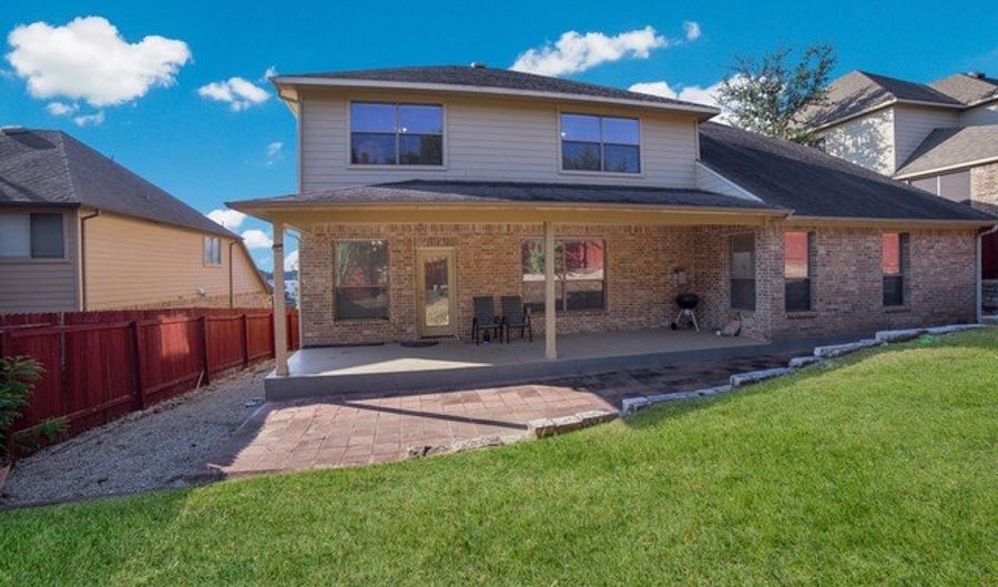 827 TIGER LILY, San Antonio, TX 78260 - 5 Beds, 4 Bath
