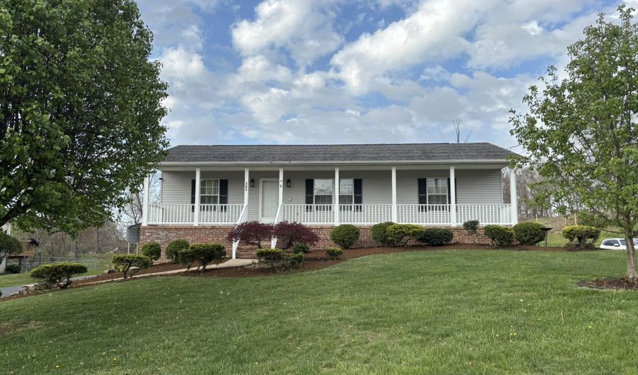 285 Brian Cir, Afton, TN 37616 - 3 Beds, 2 Bath