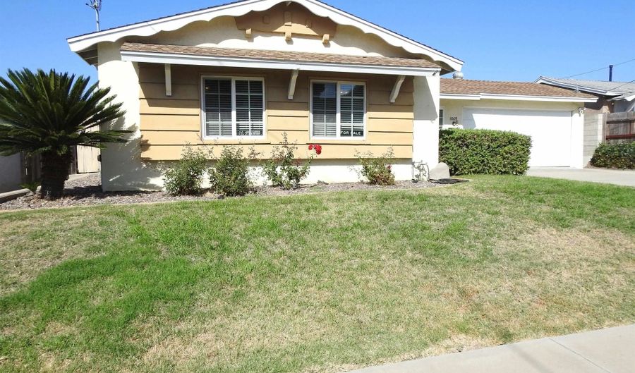1069 Woodhaven Dr, Spring Valley, CA 91977 - 3 Beds, 1 Bath