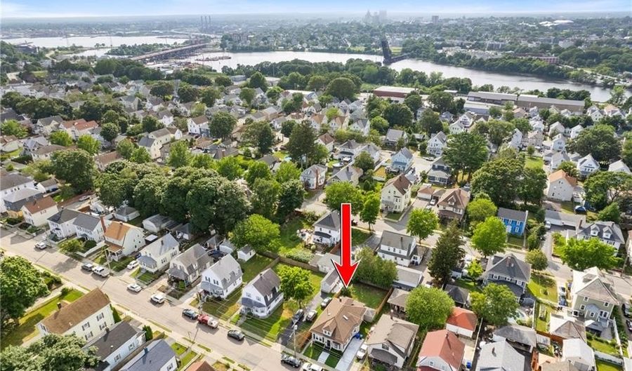 124 Vine St, East Providence, RI 02914 - 4 Beds, 2 Bath