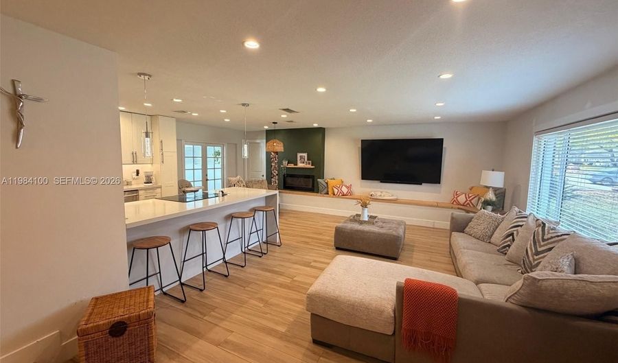 5133 St Germain Ave, Belle Isle, FL 32812 - 4 Beds, 2 Bath