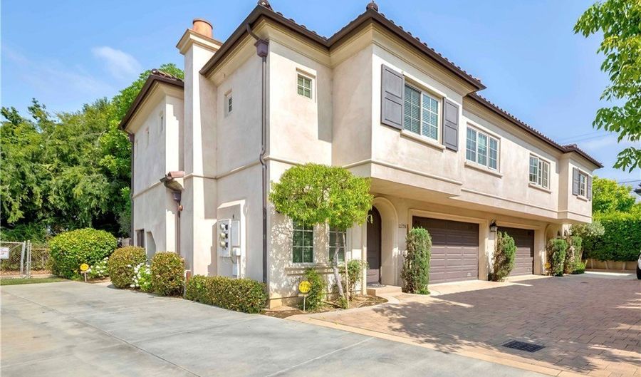 227 Santa Rosa Rd B, Arcadia, CA 91007 - 3 Beds, 4 Bath