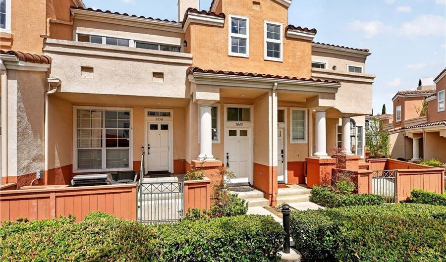 1040 S San Marino, Anaheim, CA 92808 - 2 Beds, 2 Bath