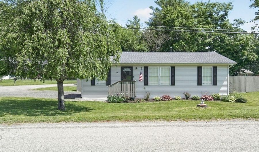 16 Clover Ln, Alloway, NJ 07418 - 2 Beds, 1 Bath