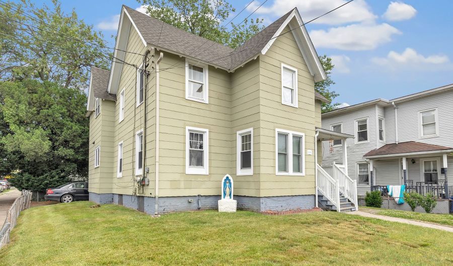 1626 Iranistan Ave, Bridgeport, CT 06604 - 4 Beds, 2 Bath
