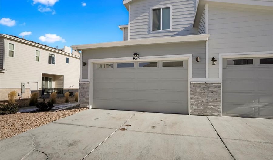 1675 S Andes Way, Aurora, CO 80017 - 3 Beds, 3 Bath