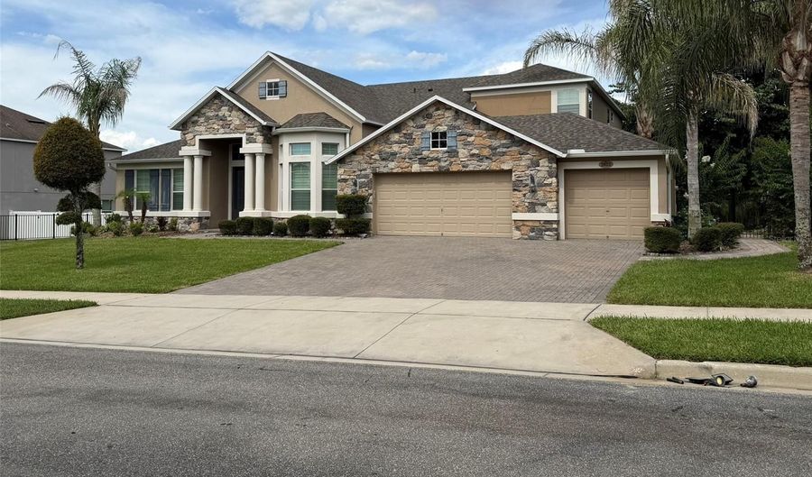 2023 MISTY GLEN Dr, Apopka, FL 32712 - 4 Beds, 4 Bath