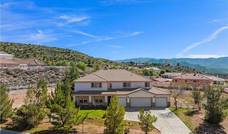 34250 Mcennery Cyn, Acton, CA 93510 - 6 Beds, 5 Bath