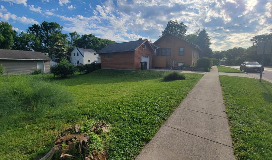 1532 Kellogg Ave, Ames, IA 50010 - 3 Beds, 2 Bath