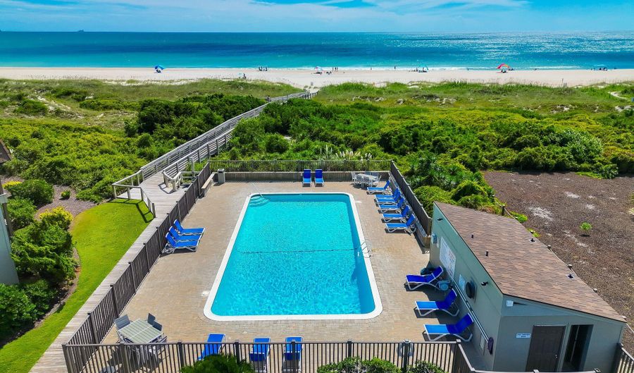 2008 E Ft Macon Rd D18, Atlantic Beach, NC 28512 - 2 Beds, 2 Bath