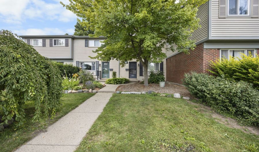 3007 Williamsburg Rd, Ann Arbor, MI 48108 - 2 Beds, 1 Bath