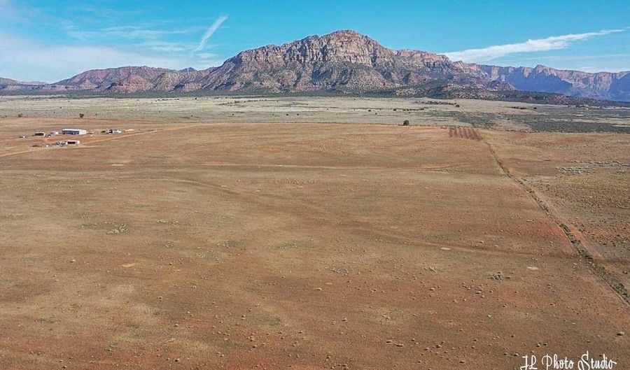 Approx 681 S Coyote RD, Apple Valley, UT 84737 - 0 Beds, 0 Bath
