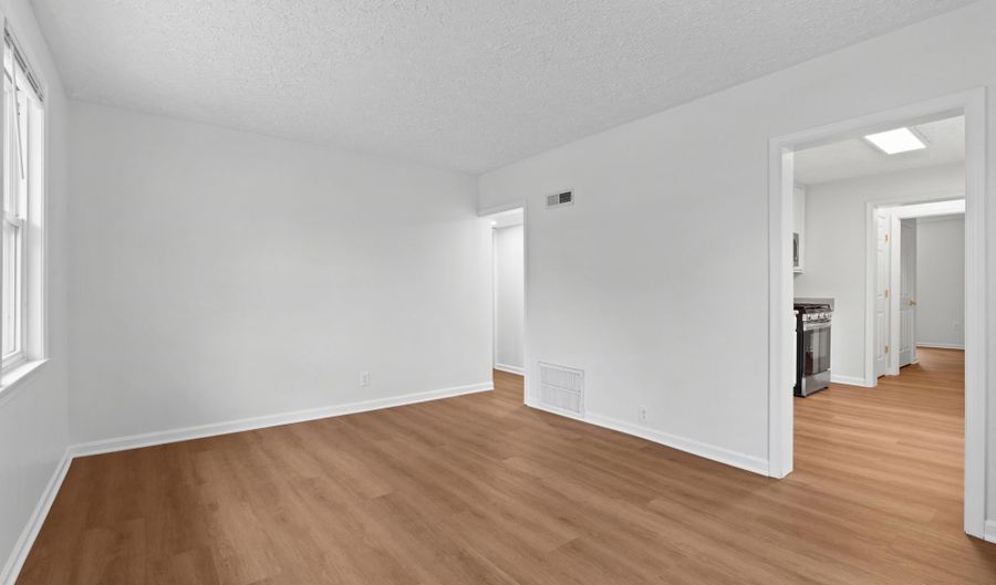 9 DEFENSE Dr, Aberdeen, MD 21001 - 3 Beds, 2 Bath