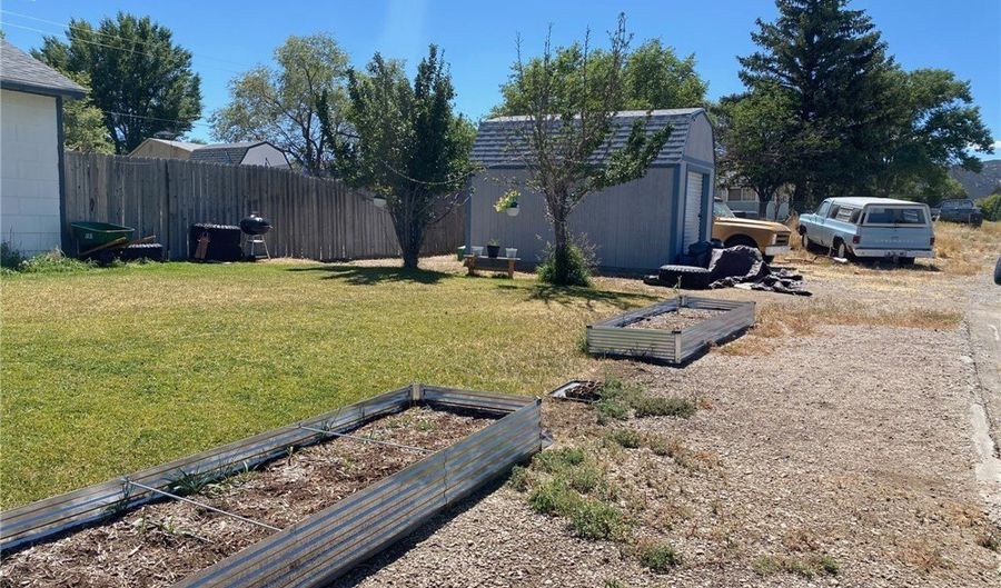 990 Avenue K, Ely, NV 89301 - 4 Beds, 3 Bath