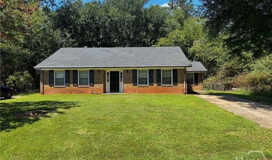 350-352 Jockey Club Dr, Athens, GA 30605 - 4 Beds, 2 Bath