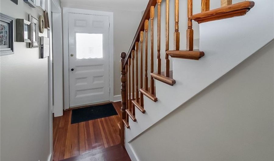1 Conrad Ct, Newport, RI 02840 - 3 Beds, 2 Bath