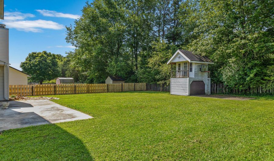 1720 Chesapeake Dr, Athens, TN 37303 - 3 Beds, 3 Bath