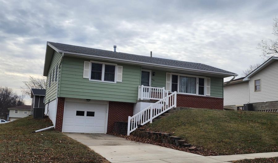 609 E 19th St, Atlantic, IA 50022 - 3 Beds, 2 Bath