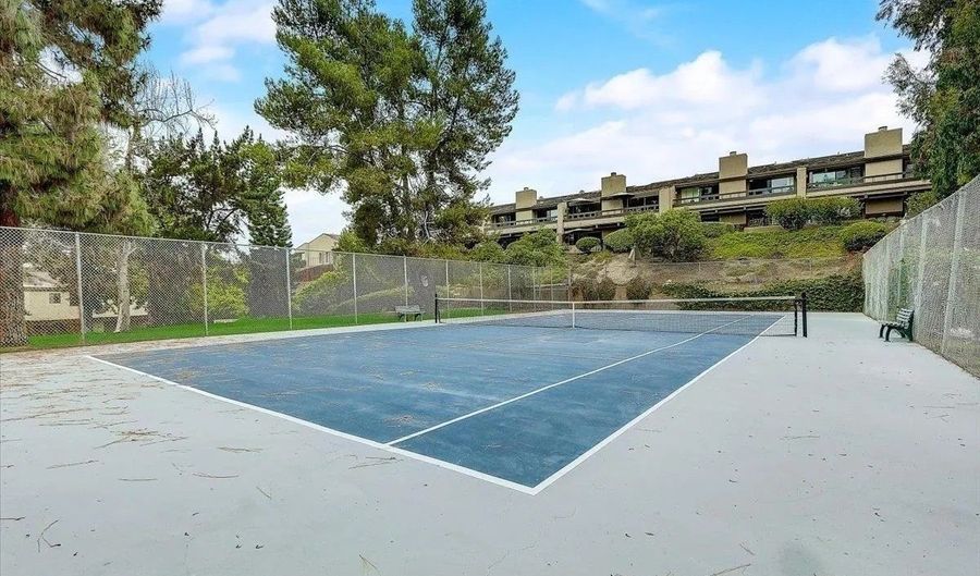 7303 Alicante Rd A, Carlsbad, CA 92009 - 2 Beds, 2 Bath