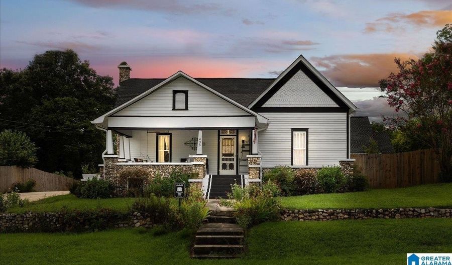 435 5TH St, Ashville, AL 35953 - 4 Beds, 3 Bath