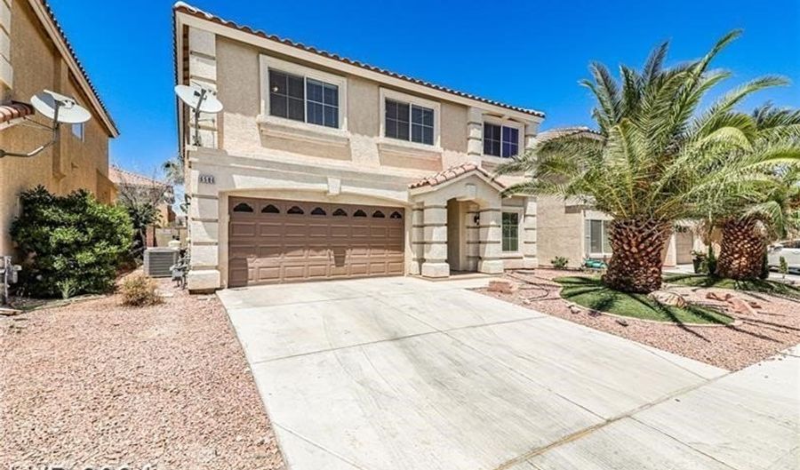 6586 W Camero Ave, Las Vegas, NV 89139 - 5 Beds, 3 Bath