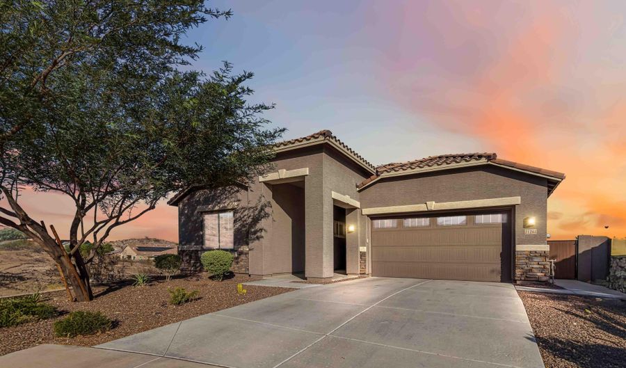 21261 W VIRGINIA Ave, Buckeye, AZ 85396 - 4 Beds, 2 Bath