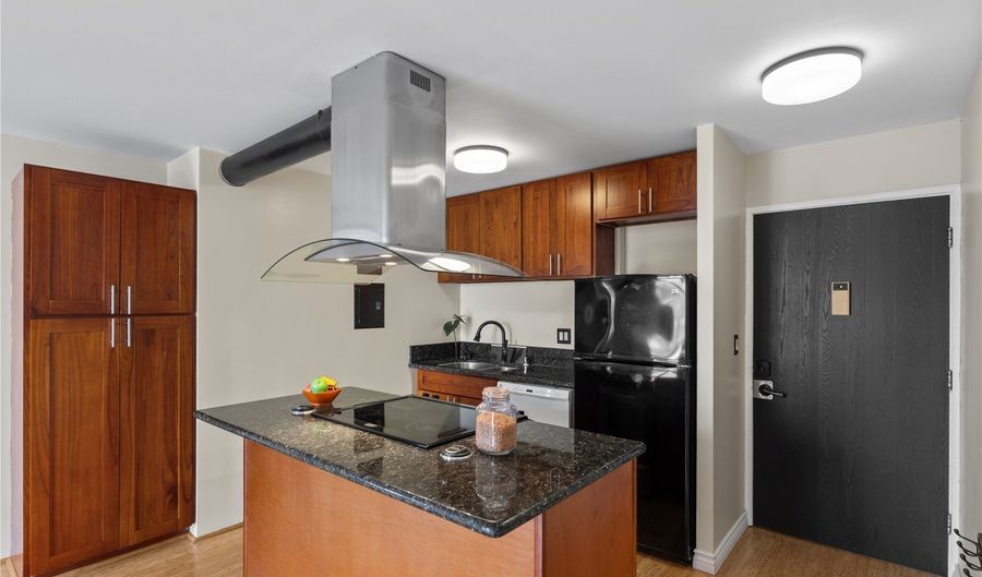 98-1038 Moanalua Rd 71101, Aiea, HI 96701 - 2 Beds, 2 Bath