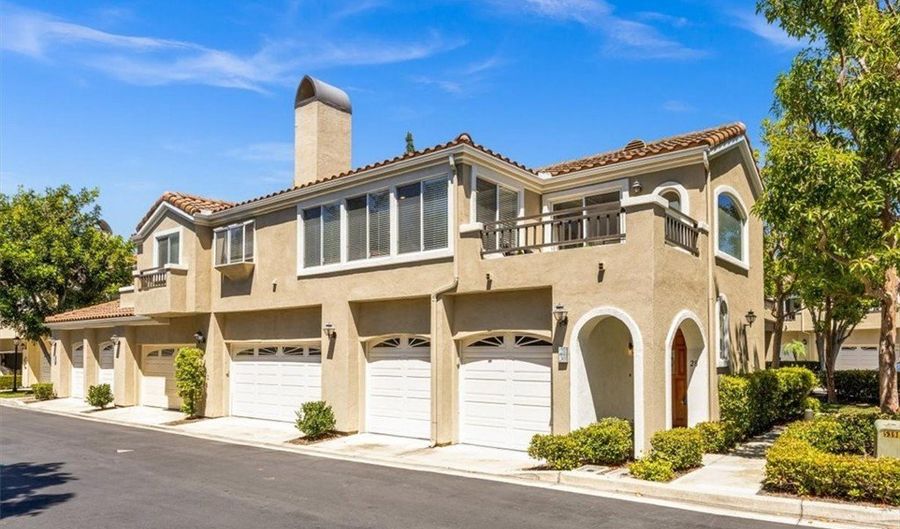 28 Alicante, Aliso Viejo, CA 92656 - 2 Beds, 2 Bath