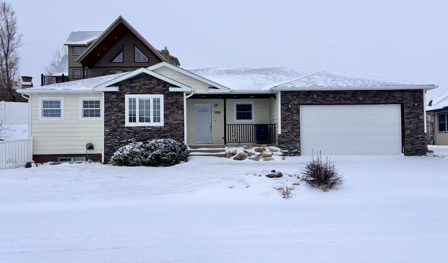 280 Juniper St, Buffalo, WY 82834 - 4 Beds, 4 Bath