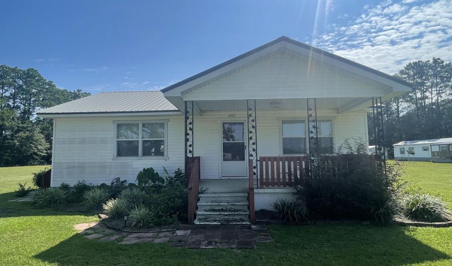 6443 N Highway 189, Baker, FL 32531 - 2 Beds, 2 Bath