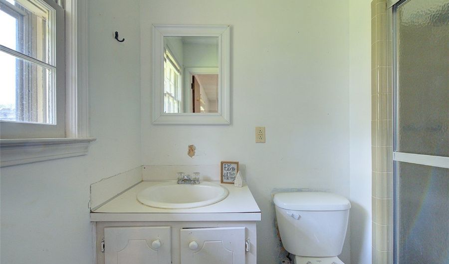 323 Maria Dr, Anderson, SC 29625 - 3 Beds, 2 Bath