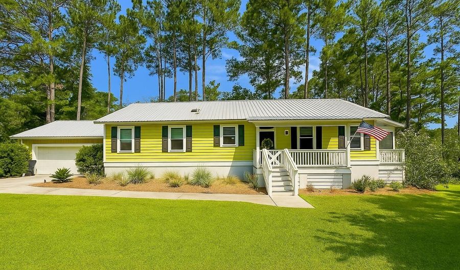 29 Downing Dr, Beaufort, SC 29907 - 3 Beds, 2 Bath