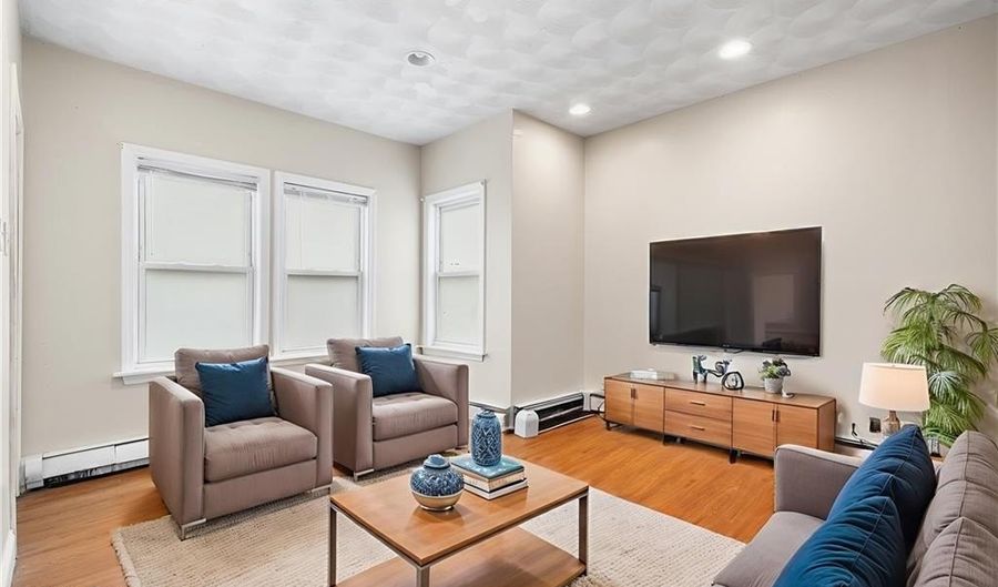423 Pine St, Central Falls, RI 02863 - 5 Beds, 4 Bath