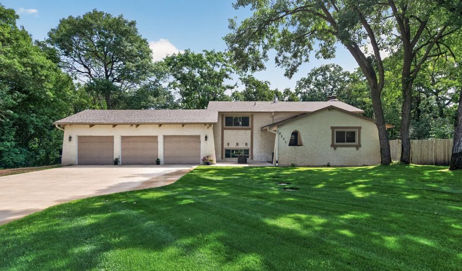 16271 Jasper St NW, Anoka, MN 55303 - 3 Beds, 2 Bath