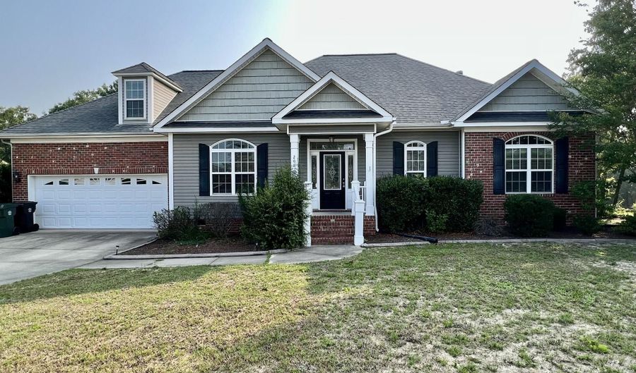 206 Sandy Springs Rd, Aberdeen, NC 28315 - 4 Beds, 3 Bath