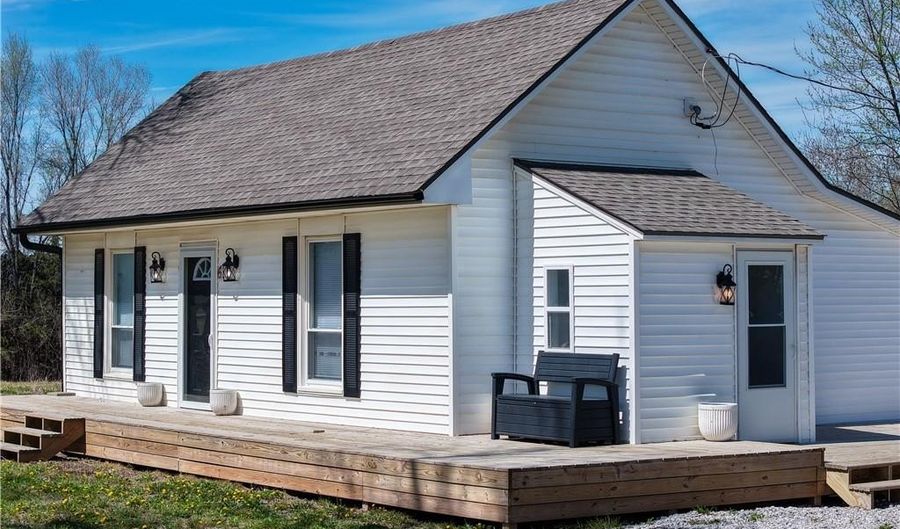 690 NE County Rd 15504, Archie, MO 64725 - 2 Beds, 1 Bath
