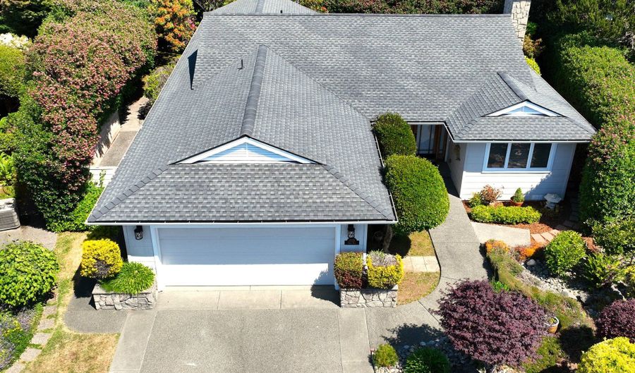 17174 OCEAN PARK Ct, Brookings, OR 97415 - 3 Beds, 2 Bath