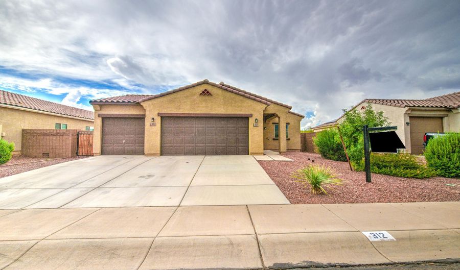 312 E RIO Pl, Casa Grande, AZ 85122 - 4 Beds, 2 Bath