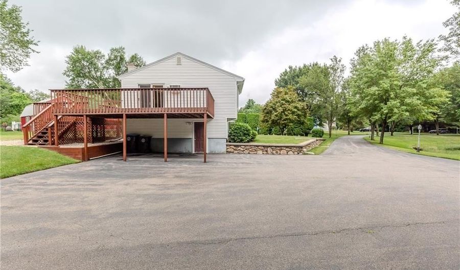 422 Buxton St, North Smithfield, RI 02896 - 3 Beds, 3 Bath
