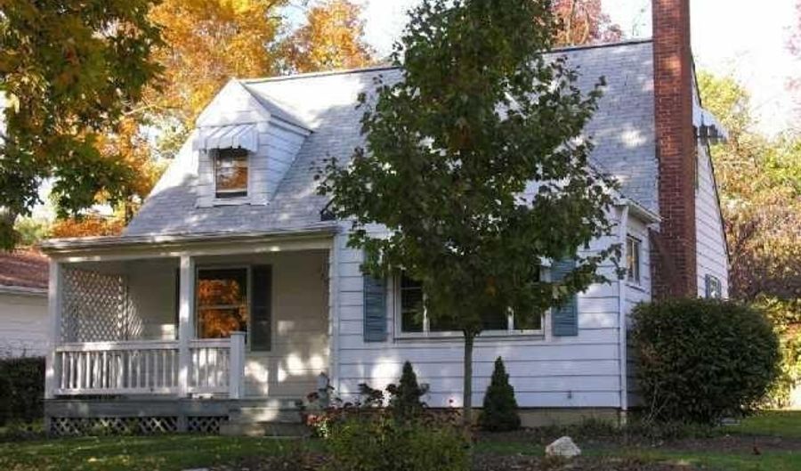4390 Colerain Ave, Columbus, OH 43214 - 3 Beds, 2 Bath