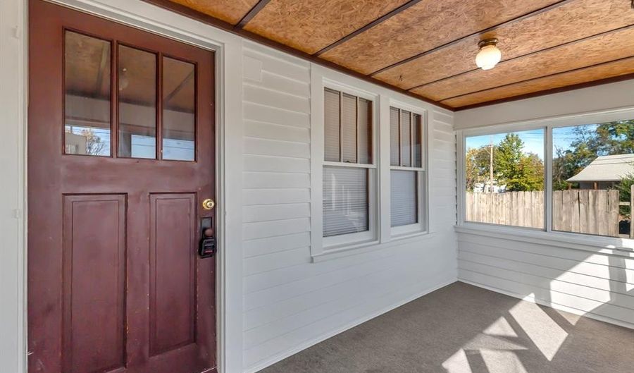 3400 Milton Dr, Alton, IL 62002 - 2 Beds, 2 Bath